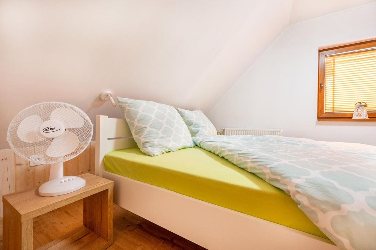 Apartamenty Stodola Jezierzany Bagian luar foto