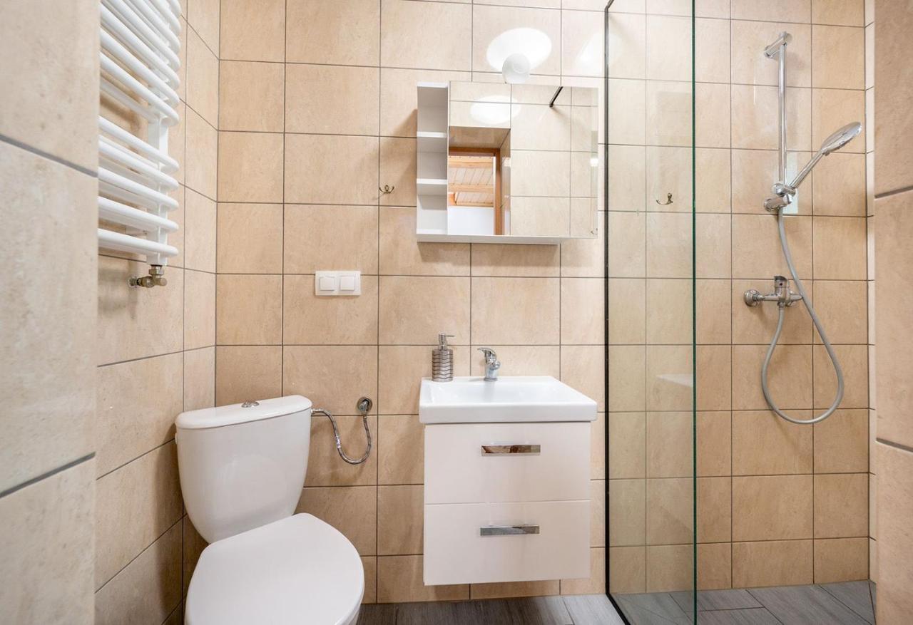 Apartamenty Stodola Jezierzany Bagian luar foto